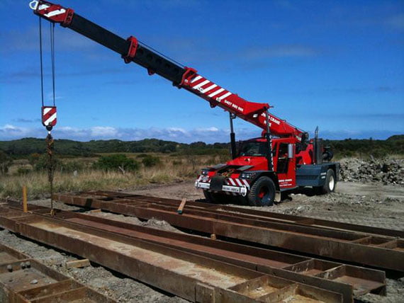 20-tonne-franna-crane-for-hire-1-services.jpg